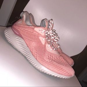 Adidas ALPHABOUNCE sneakers